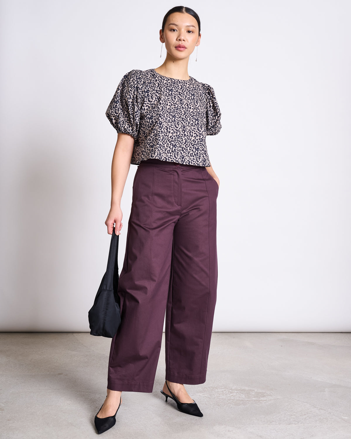 cropped organic cotton blouse olmos leo print 2