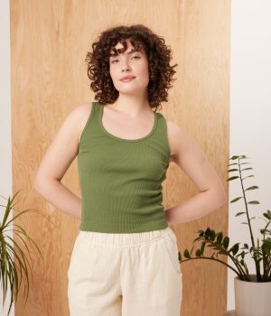 garnet tank leaf green 1