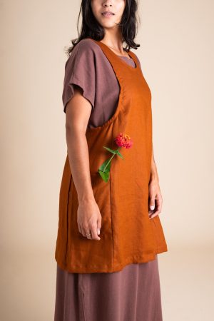 greenhouse apron in rust 1