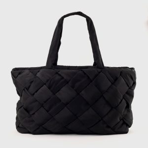 holiday essential black 1