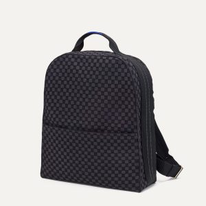 the backpack black sand 1
