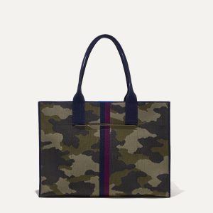 the classic tote spruce camo 1