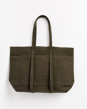 washed canvas 6 pockets tote in olive 1