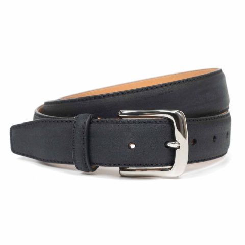 104435 black waxy commander 1