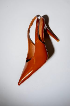 alexandra brown patent slingback 100 mm 1