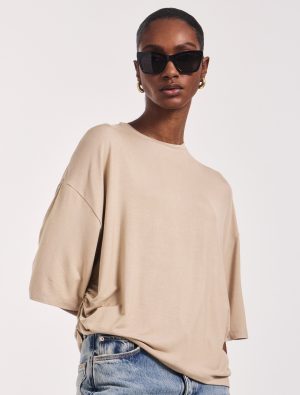 aria ruched tee in taupe 1