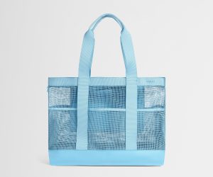 beach tote in seaside blue 1