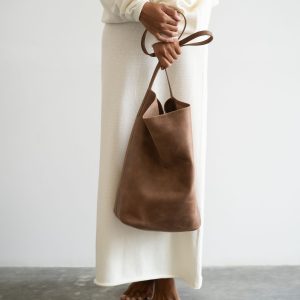 bucket matte caramel tote 1