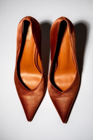 chloe brown satin pumps 105 mm 1