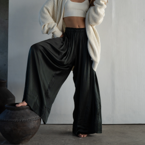 clive black silk voluminous pant 1