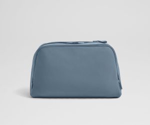 extra large toiletry bag in coast blue 1