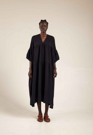 hand loom lace maxi black 1