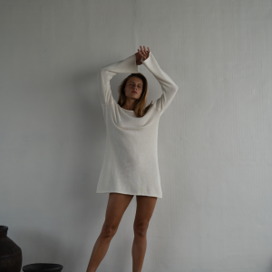 liv cream scoop back mini 1