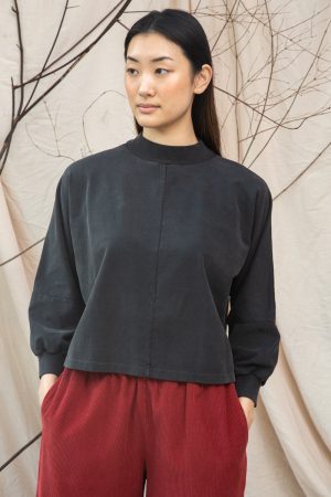 maiya organic cotton felpe sweatshirt in charcoal stonewash 1