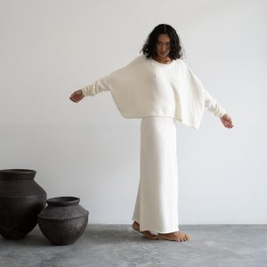 nias cream crop sweater 1