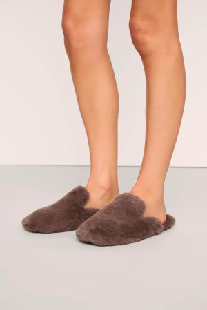 plush mule slipper 1