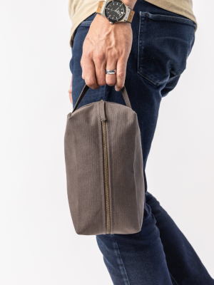 sustainable toiletry bag 1 1