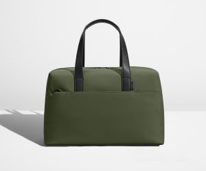the everywhere bag in olive green 1