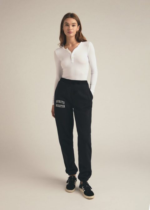 the collegiate jogger 1