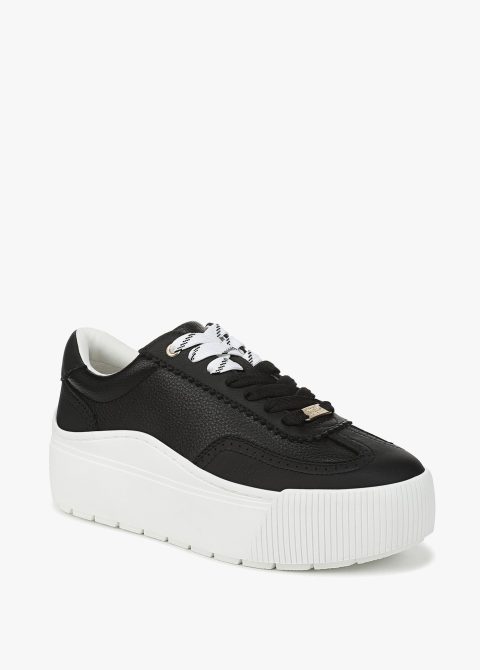 the fd01 sneaker 1