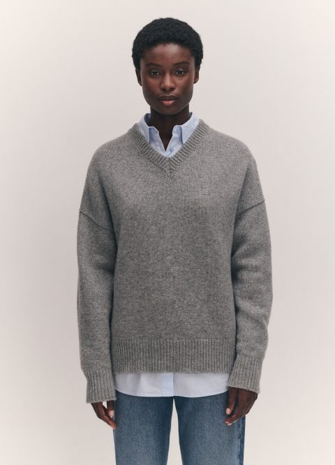 balla slouch v neck in grey 1
