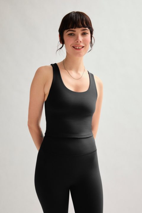 black bella scoop tank 1