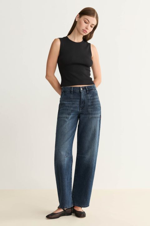 bna soft curve barrel jeans saturday night 1