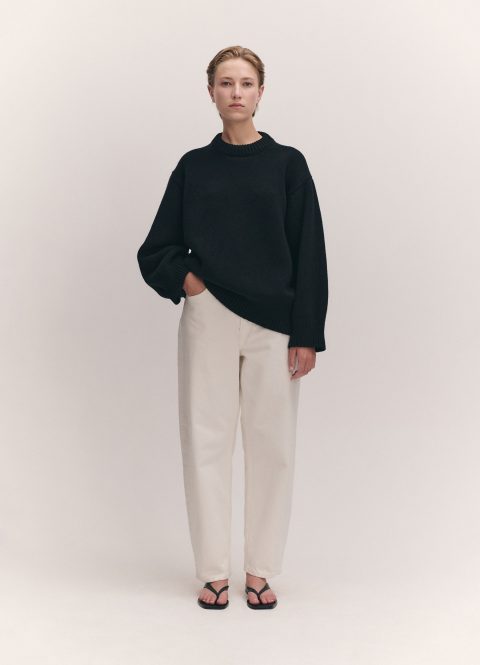 caragh chunky crewneck in black 1
