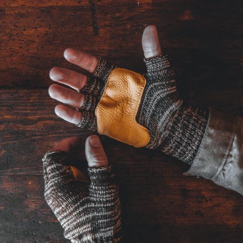 fingerless gloves desert natural deerskin 1