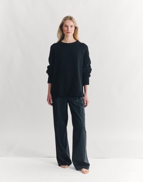 the drape black 1